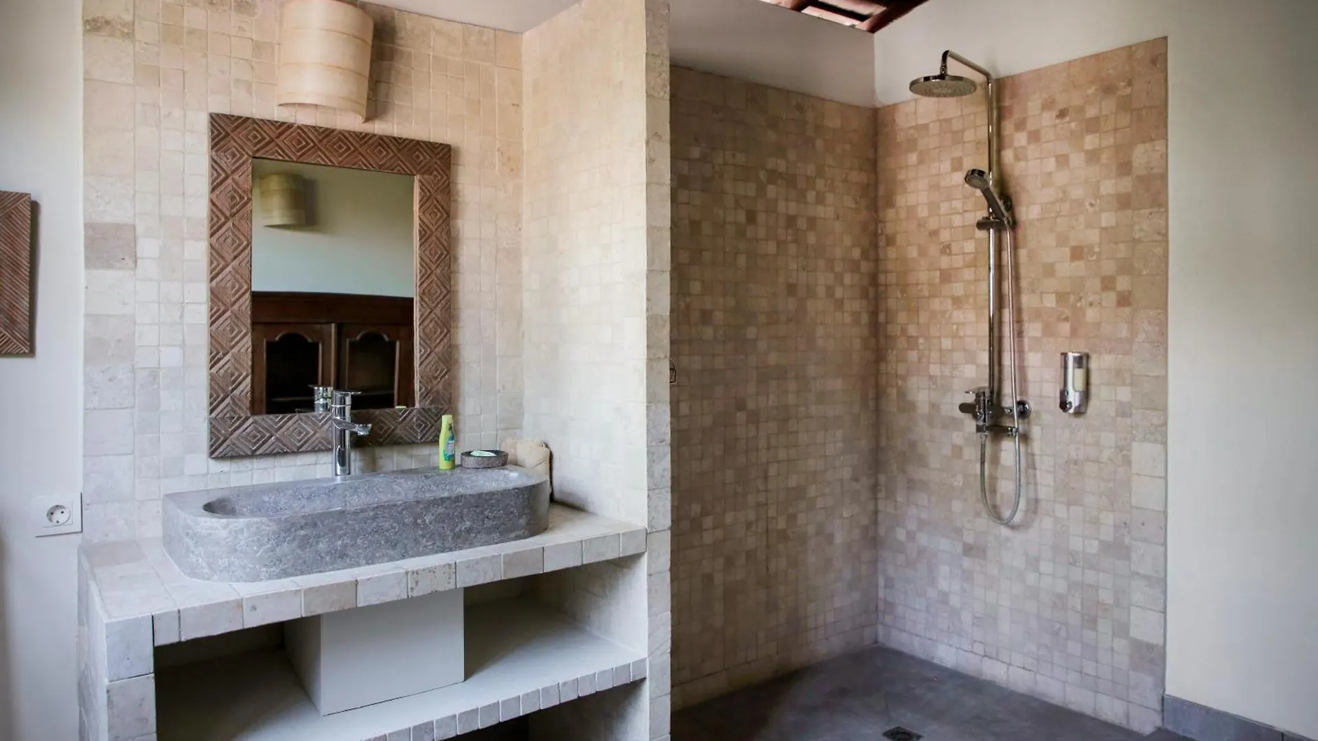 Villa Hangat Seminyak
