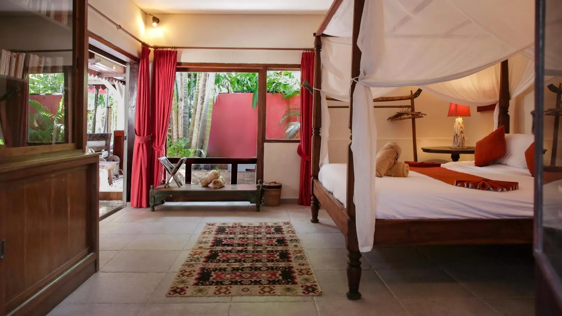 Villa Hangat Seminyak