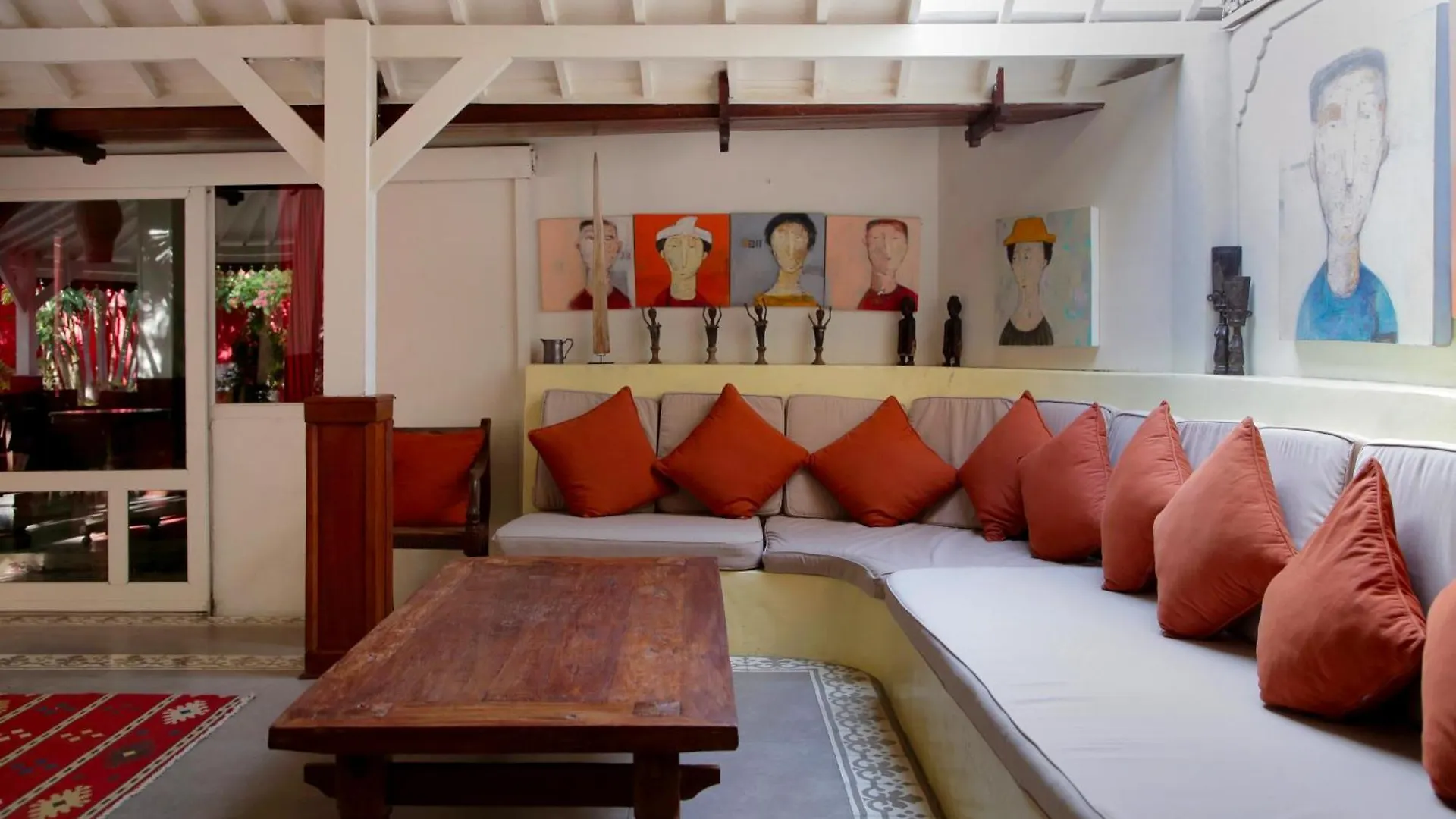 Villa Hangat Seminyak