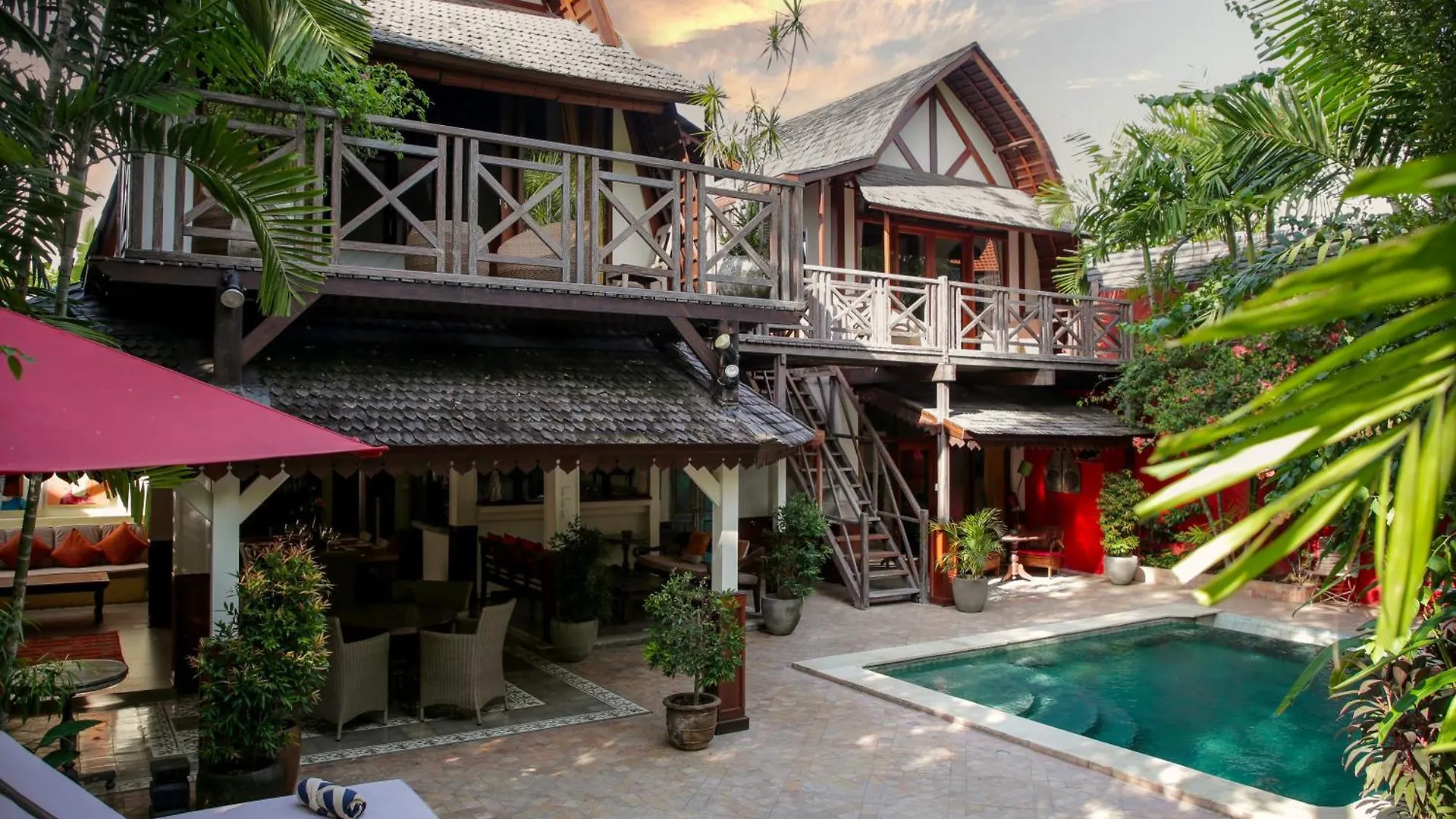 Villa Hangat Seminyak